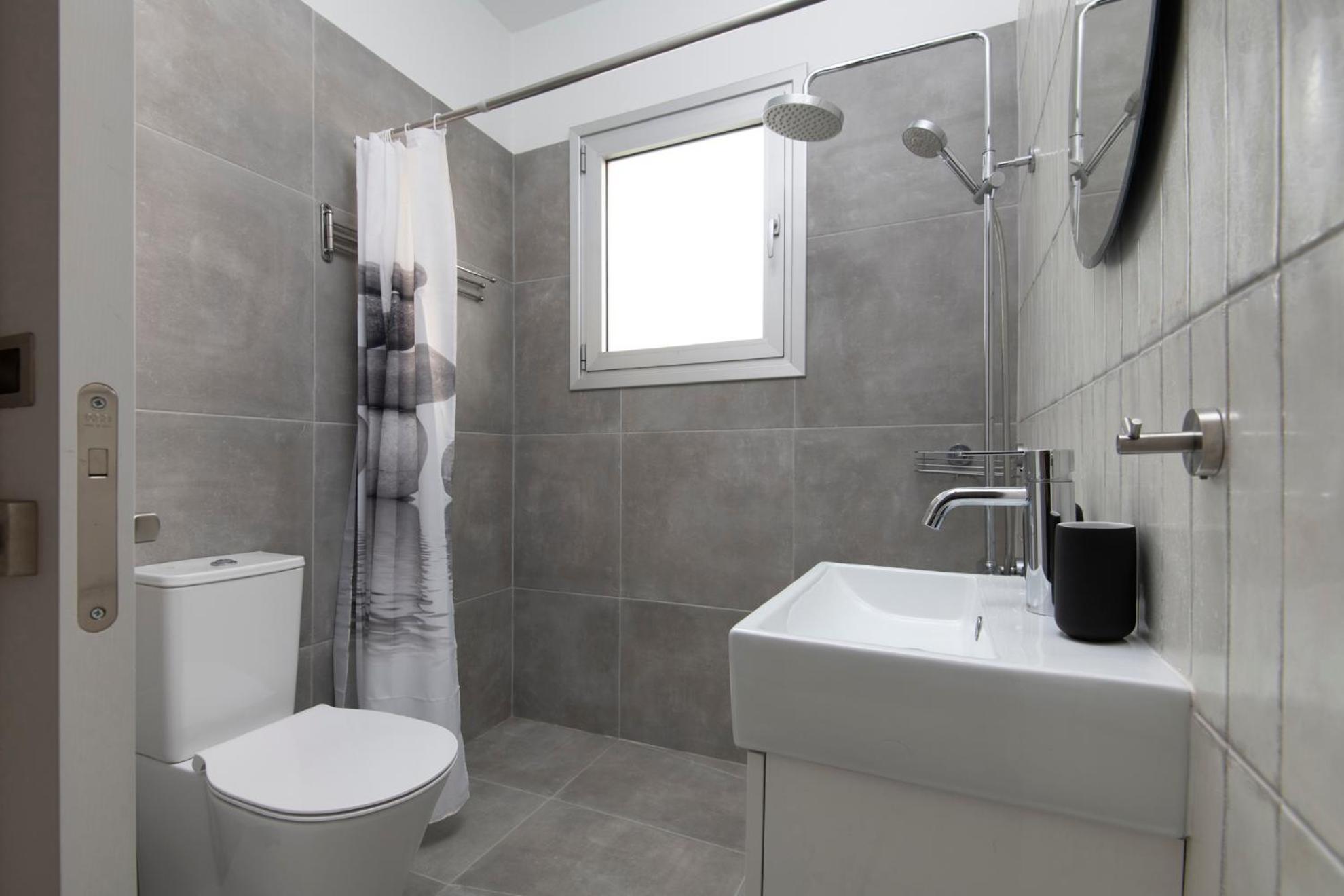 Amazing Two Bedroom Apartment Ларнака Екстер'єр фото